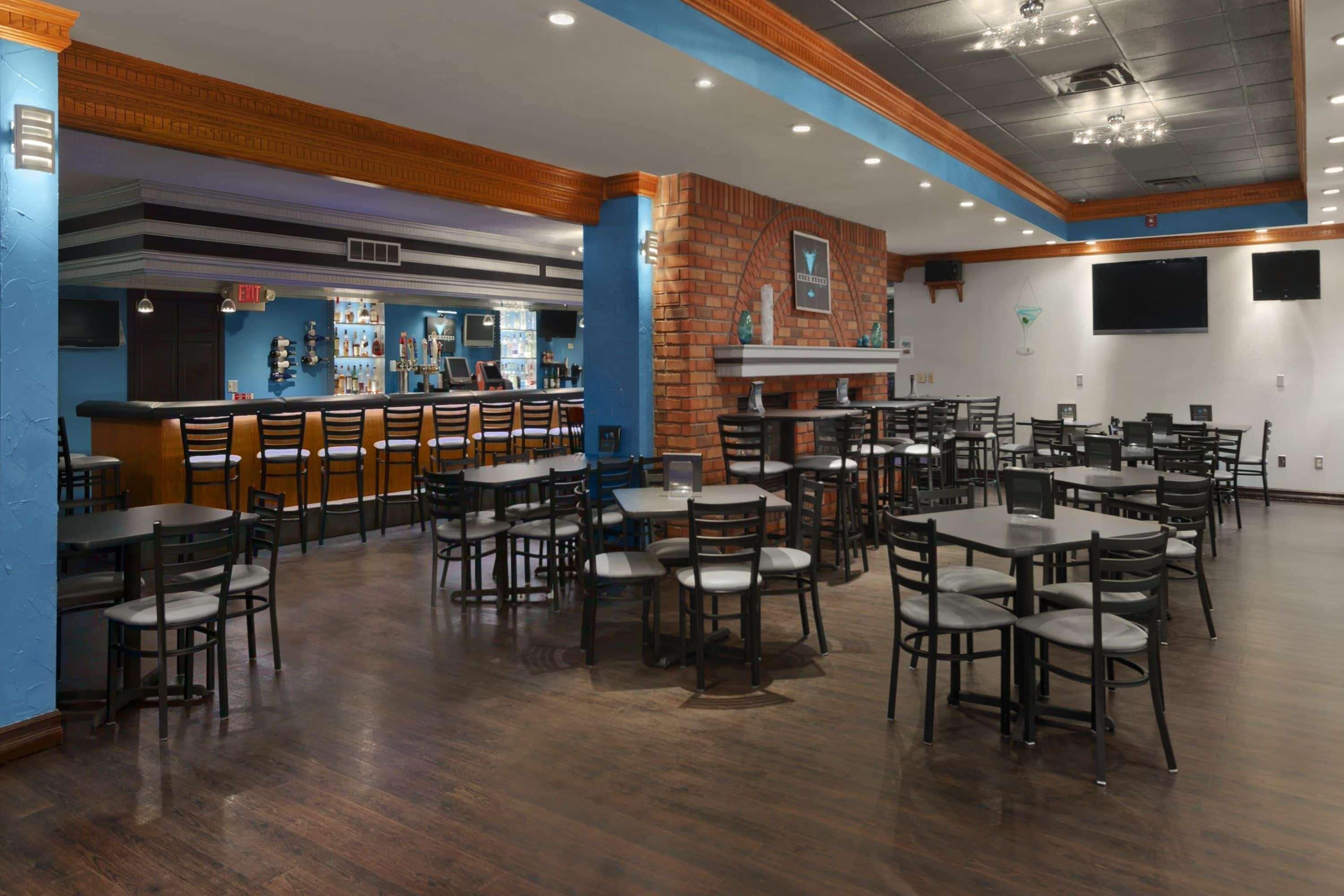Ramada By Wyndham Saginaw Hotel & Suites Dış mekan fotoğraf