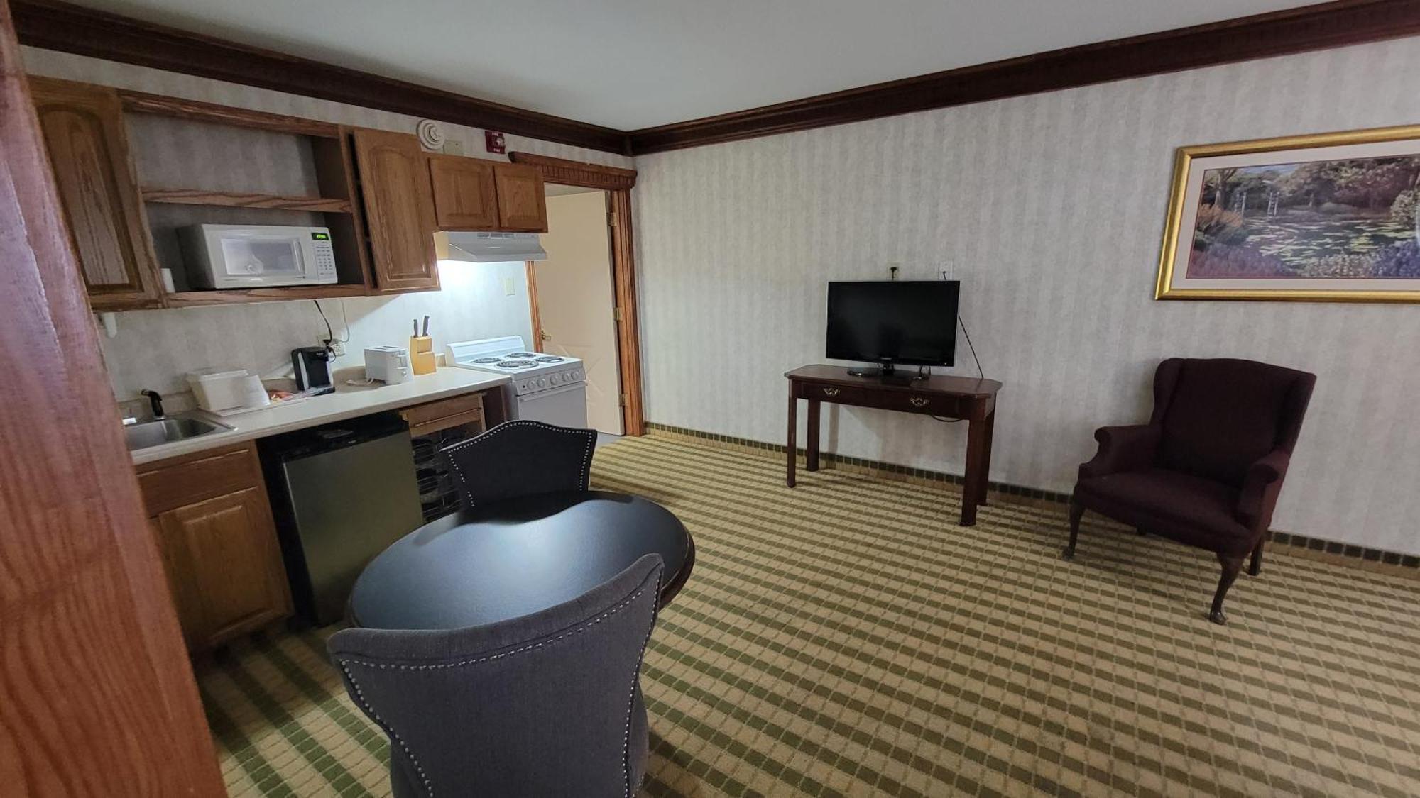 Ramada By Wyndham Saginaw Hotel & Suites Dış mekan fotoğraf