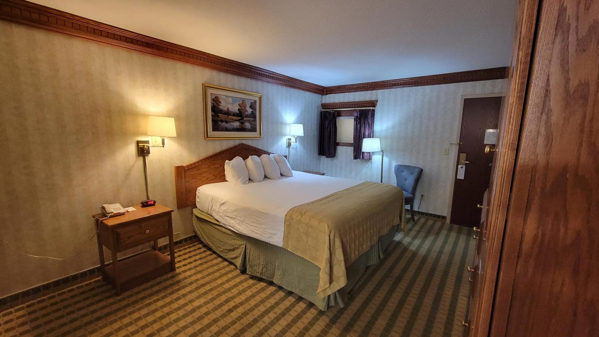 Ramada By Wyndham Saginaw Hotel & Suites Dış mekan fotoğraf